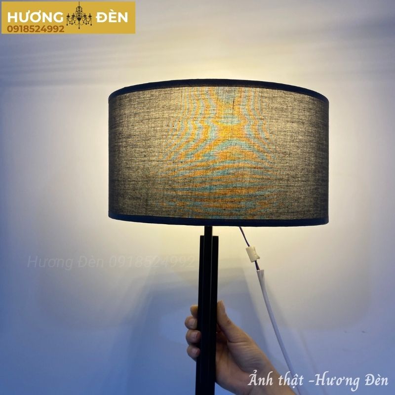 den-vach-tuong-hien-dai-chinh-hang-vdn54